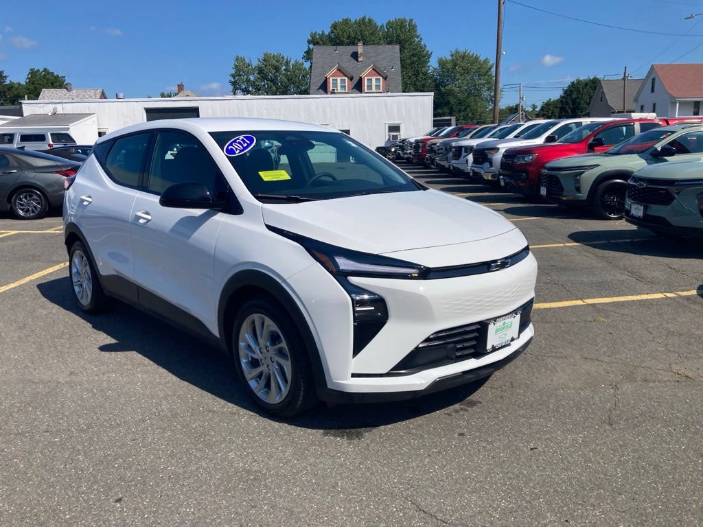 Used 2027 Chevrolet Bolt LT w/ Comfort Package FWD image 1