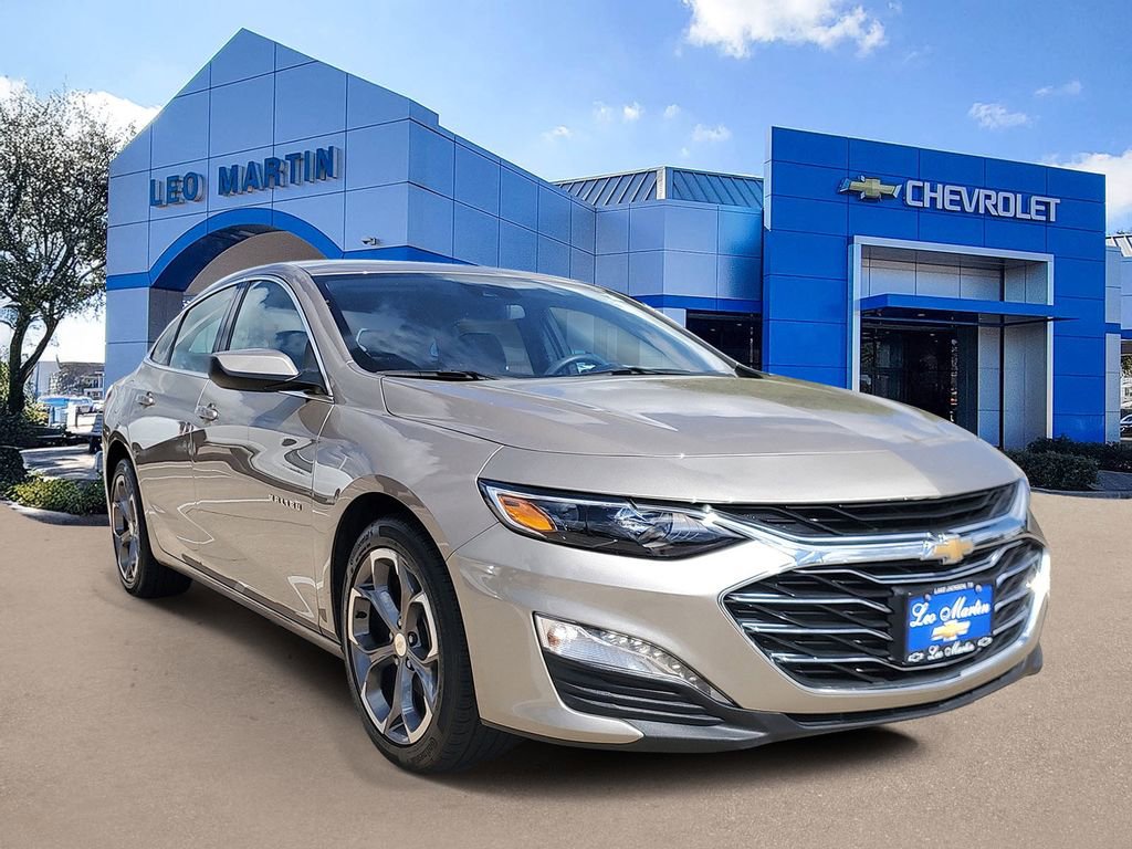 Used 2024 Chevrolet Malibu LT image 2