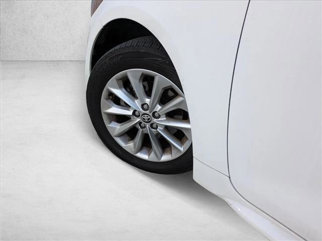 Used 2020 Toyota Corolla LE image 11