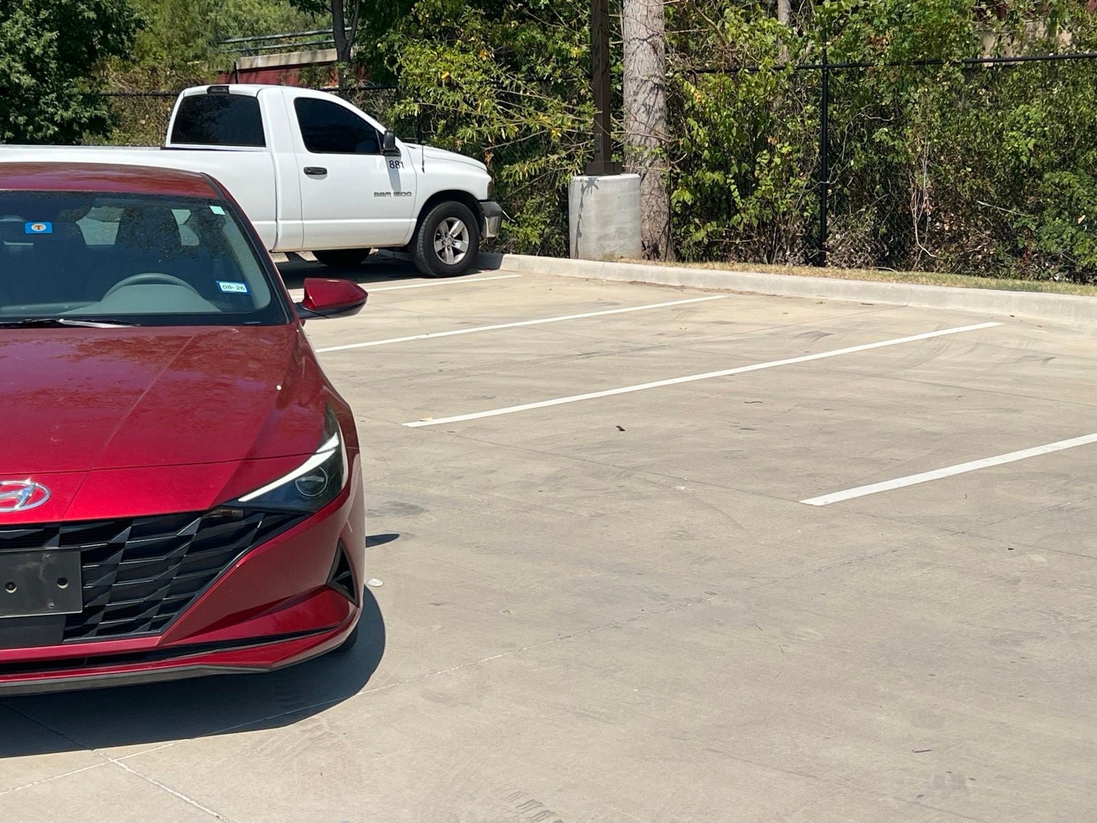 Used 2023 Hyundai Elantra SEL w/ Convenience Package FWD image 3
