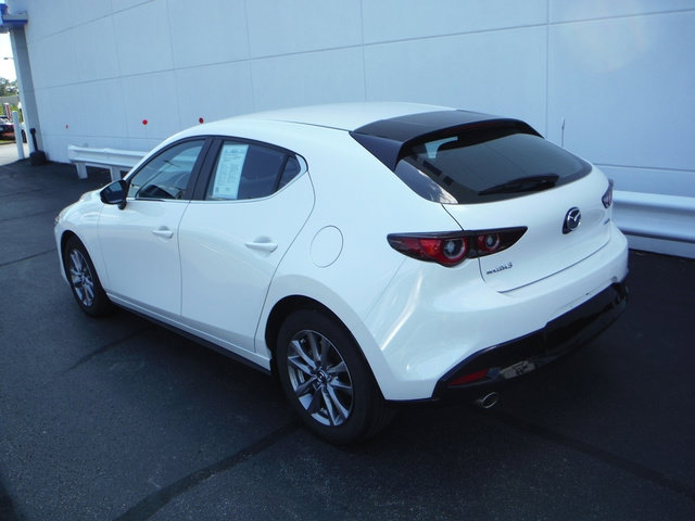 Used 2022 MAZDA MAZDA3 s FWD image 10