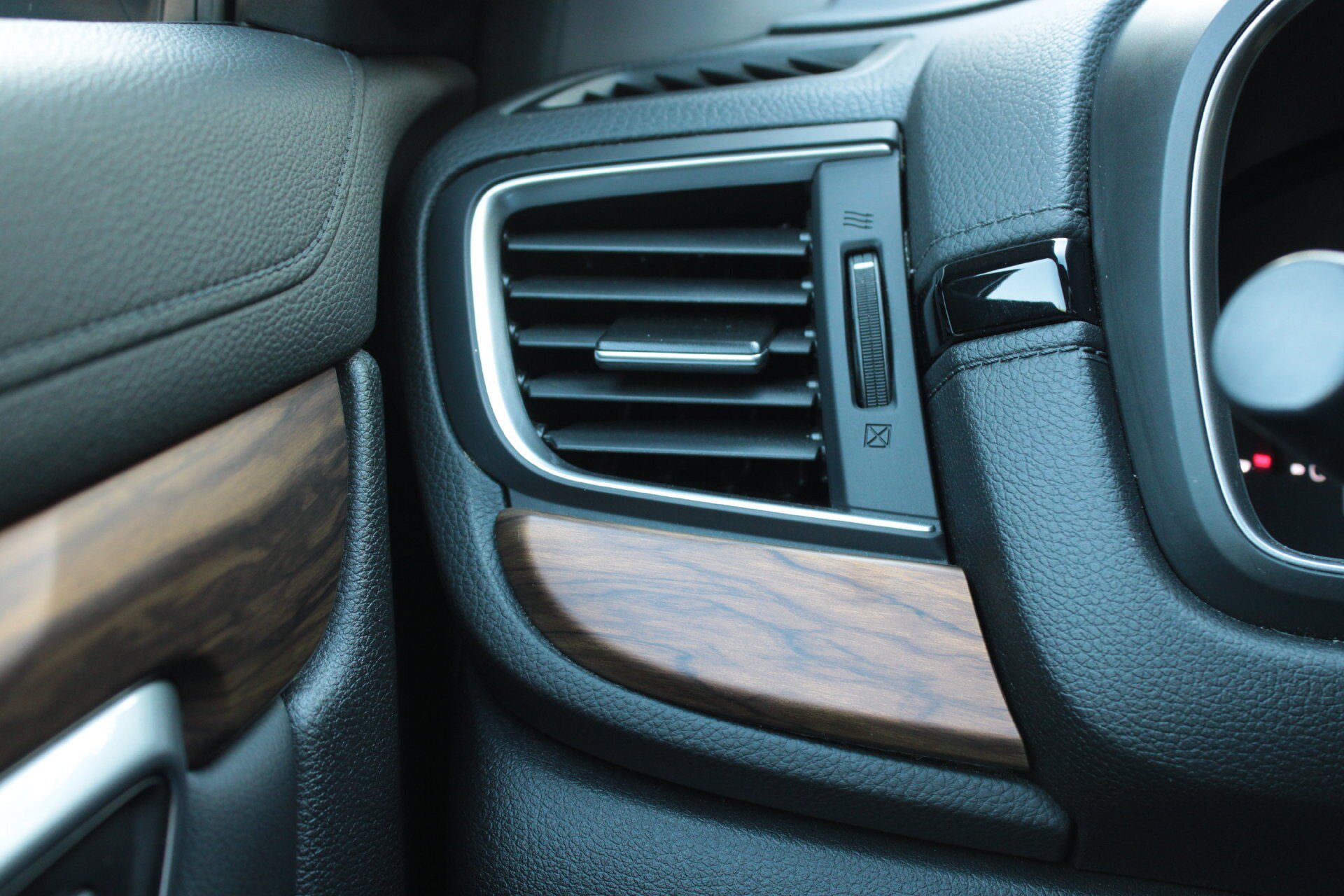 Used 2021 Honda CR-V EX-L image 30