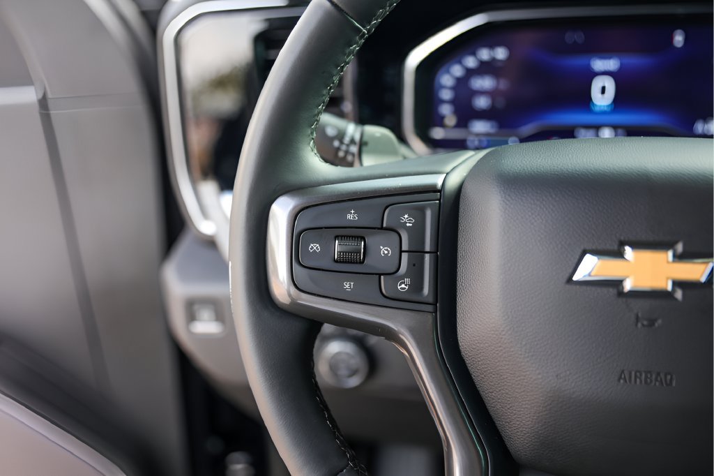 Certified 2025 Chevrolet Silverado 1500 High Country w/ High Country Premium Package AWD/4WD image 16