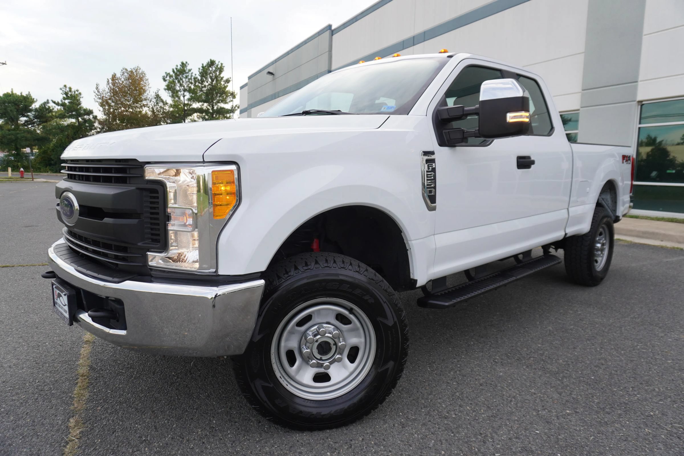 Used 2017 Ford F350 XL AWD/4WD image 3
