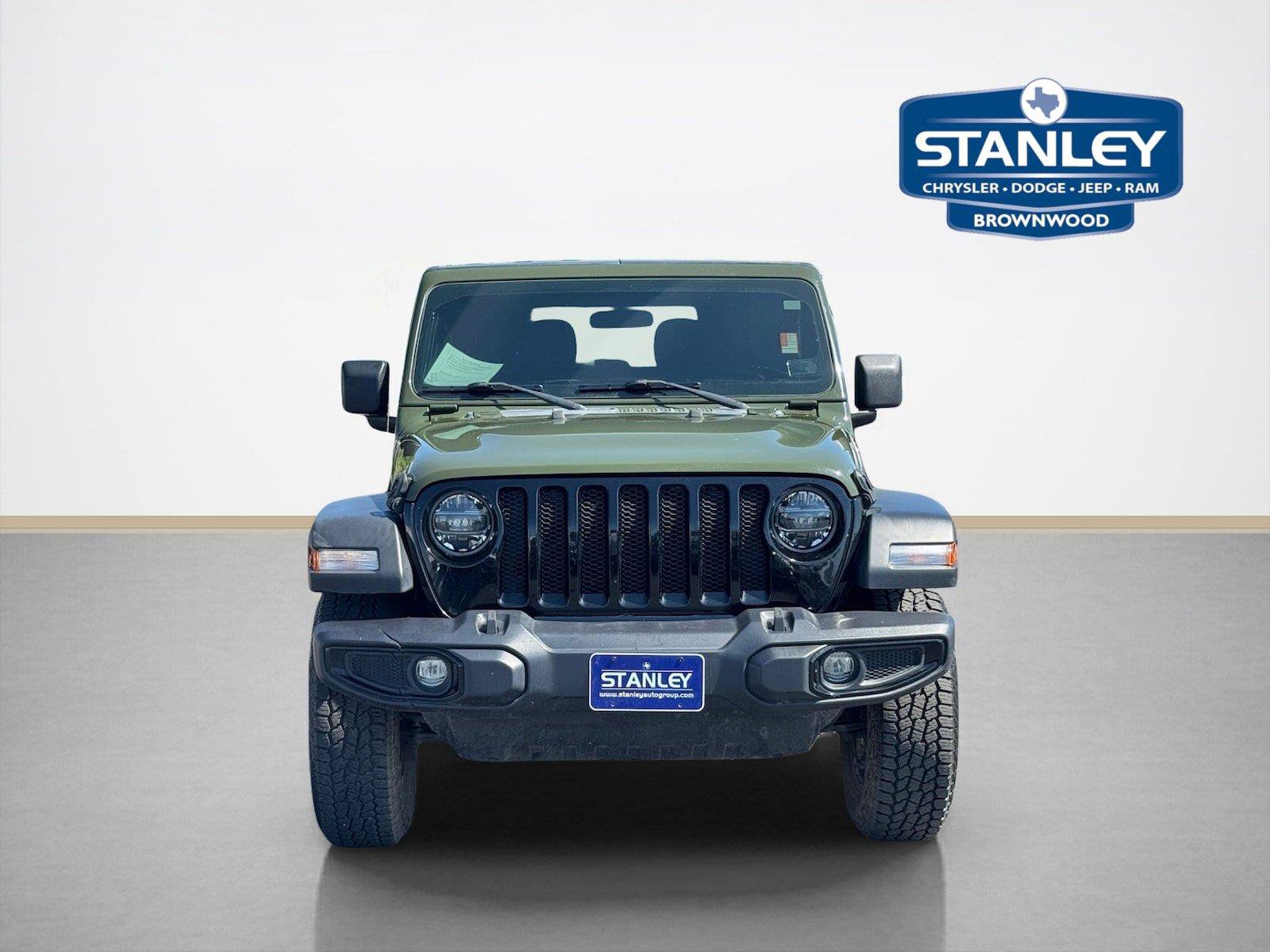 Used 2021 Jeep Wrangler Sport AWD/4WD image 2