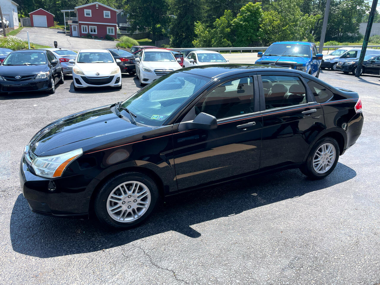Used 2010 Ford Focus SE image 8