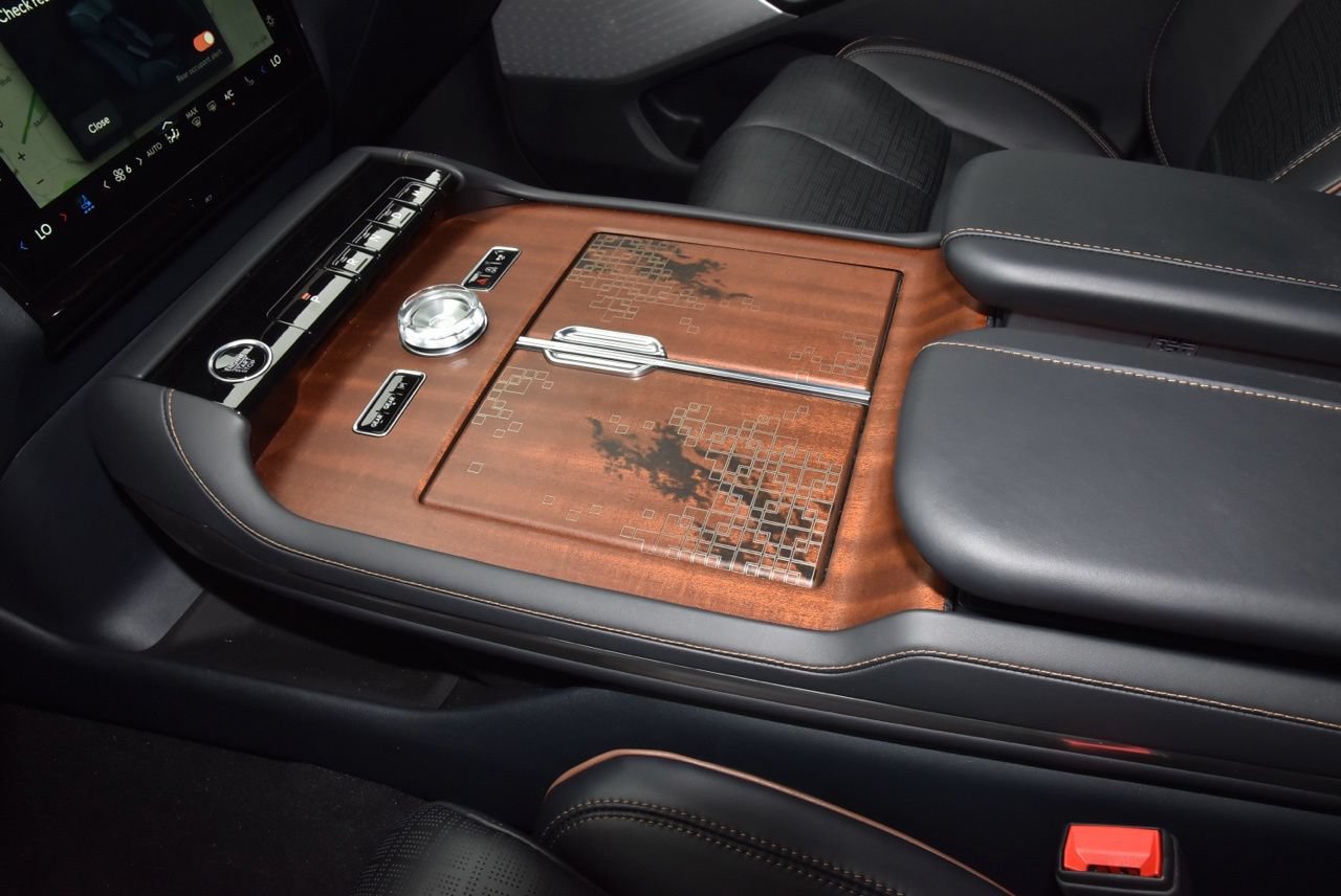 New 2026 Lincoln Navigator Black Label AWD/4WD image 35