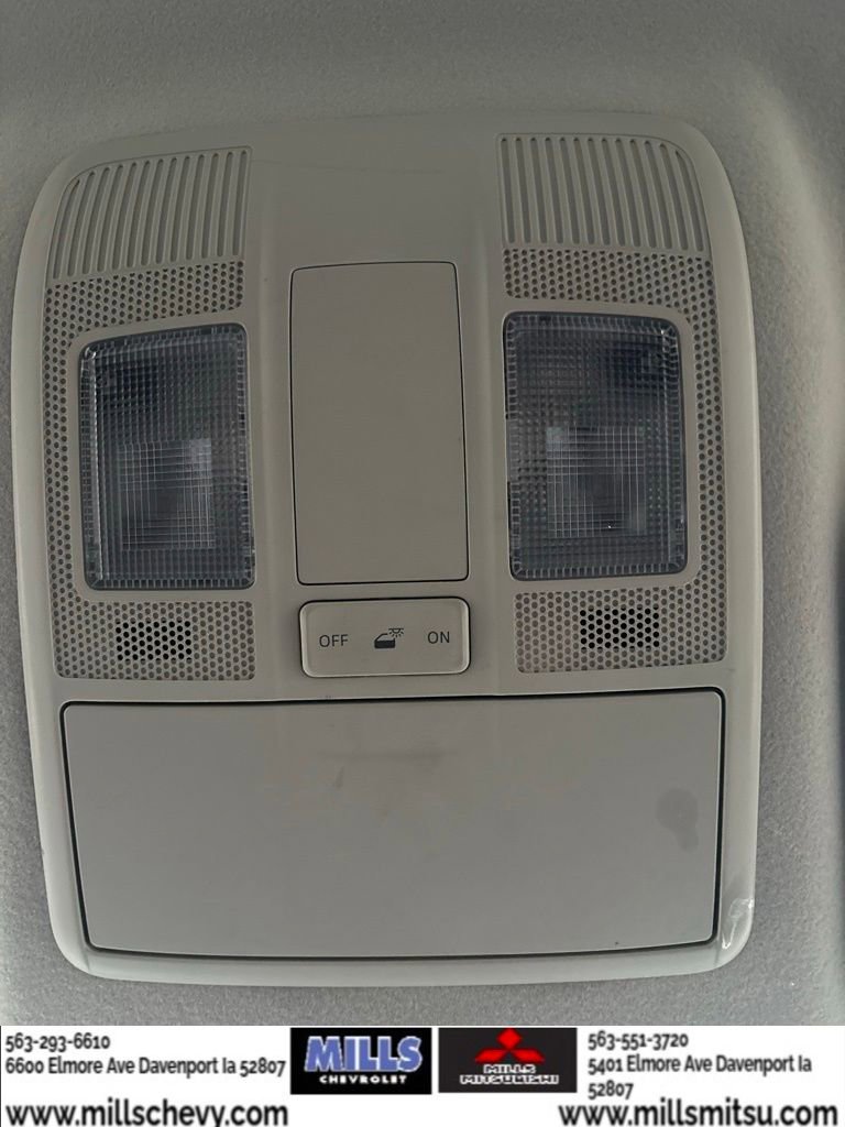 Used 2019 Toyota Yaris LE image 25