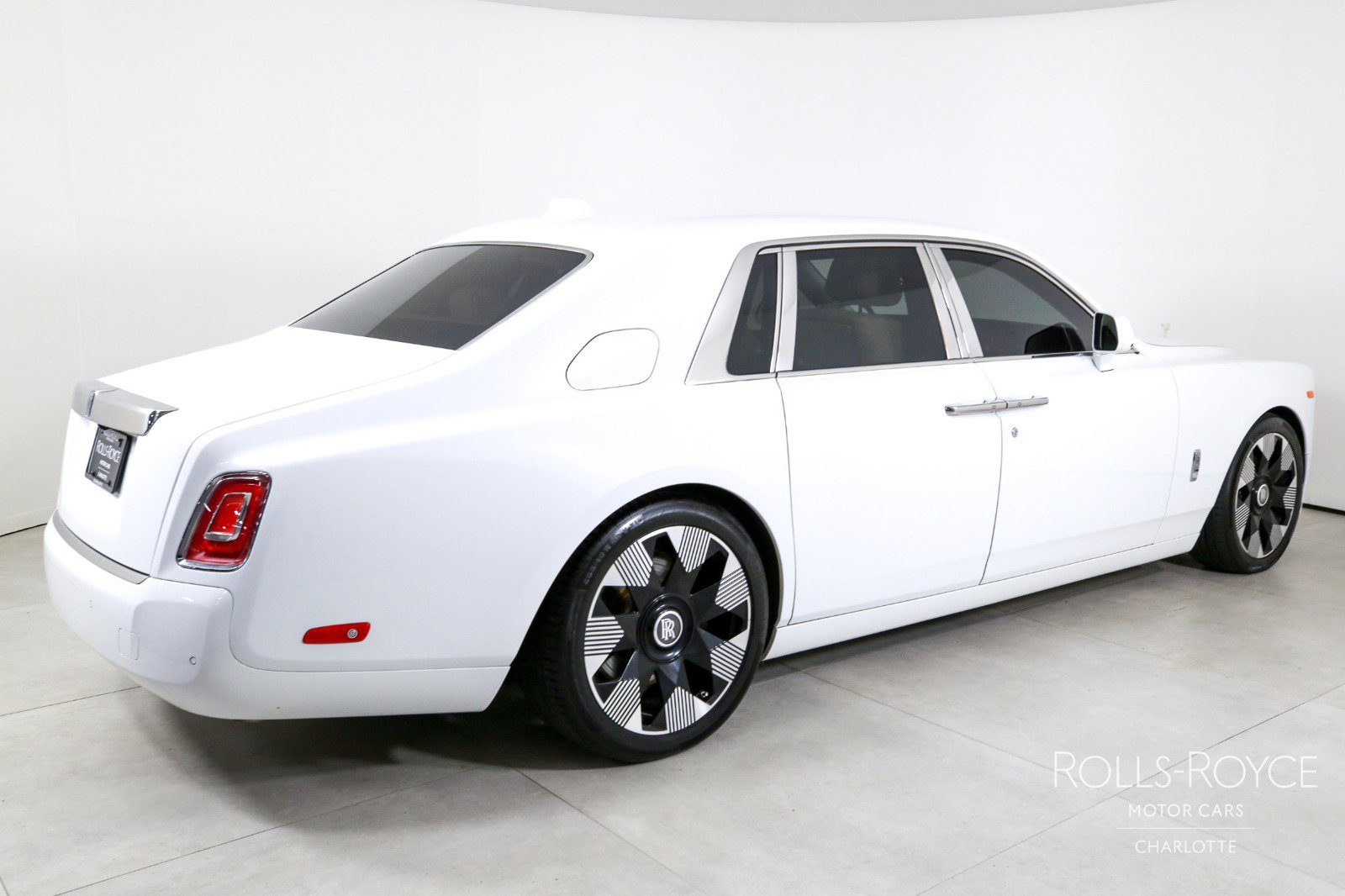 Certified 2024 Rolls-Royce Phantom Sedan RWD image 2