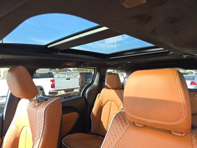 New 2026 Chrysler Pacifica Pinnacle w/ Trailer Tow Group image 35