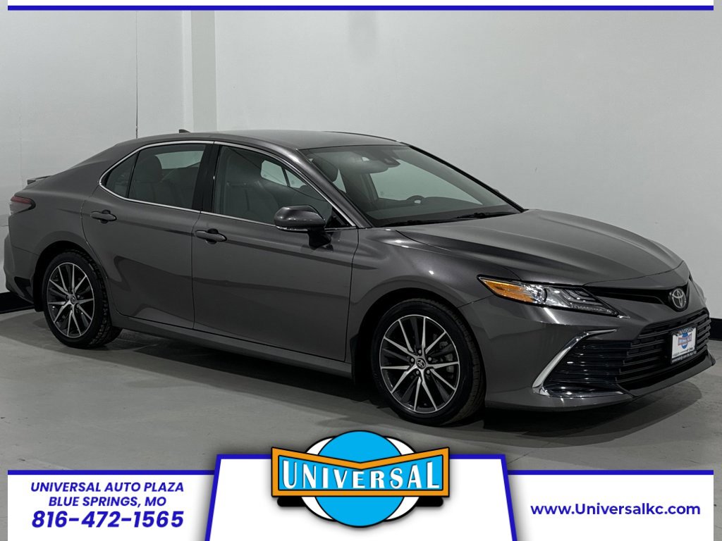 Used 2021 Toyota Camry XLE
