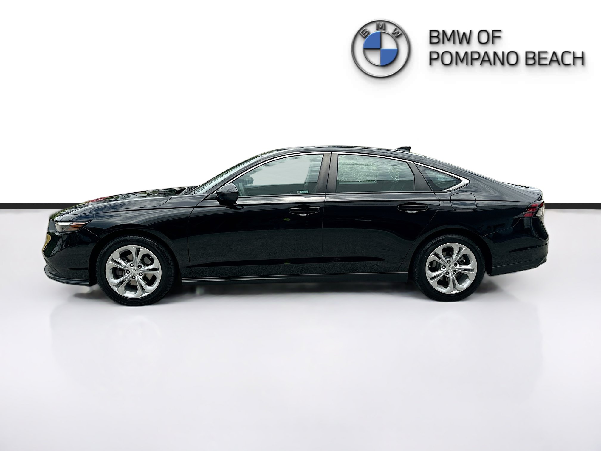 Used 2023 Honda Accord LX image 4