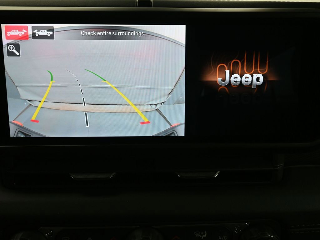 New 2026 Jeep Gladiator Mojave w/ Technology Group AWD/4WD image 25