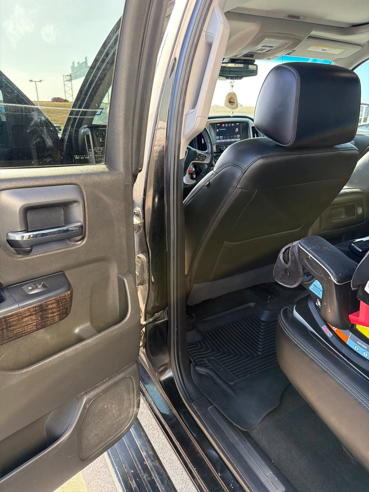 Used 2016 GMC Sierra 1500 Denali w/ Denali Ultimate Package AWD/4WD image 12