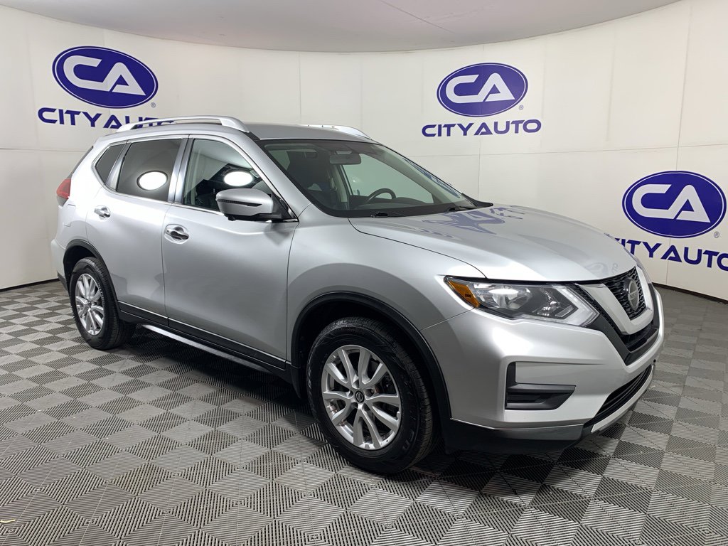 Used 2018 Nissan Rogue SV w/ Premium Package