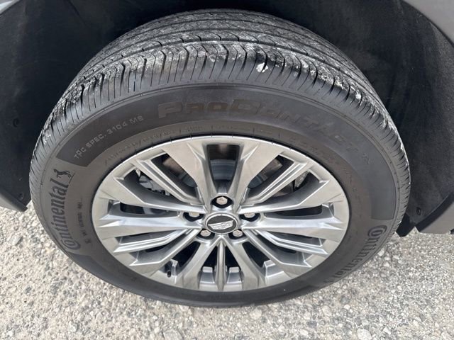 Used 2025 Cadillac XT4 Premium Luxury FWD image 26