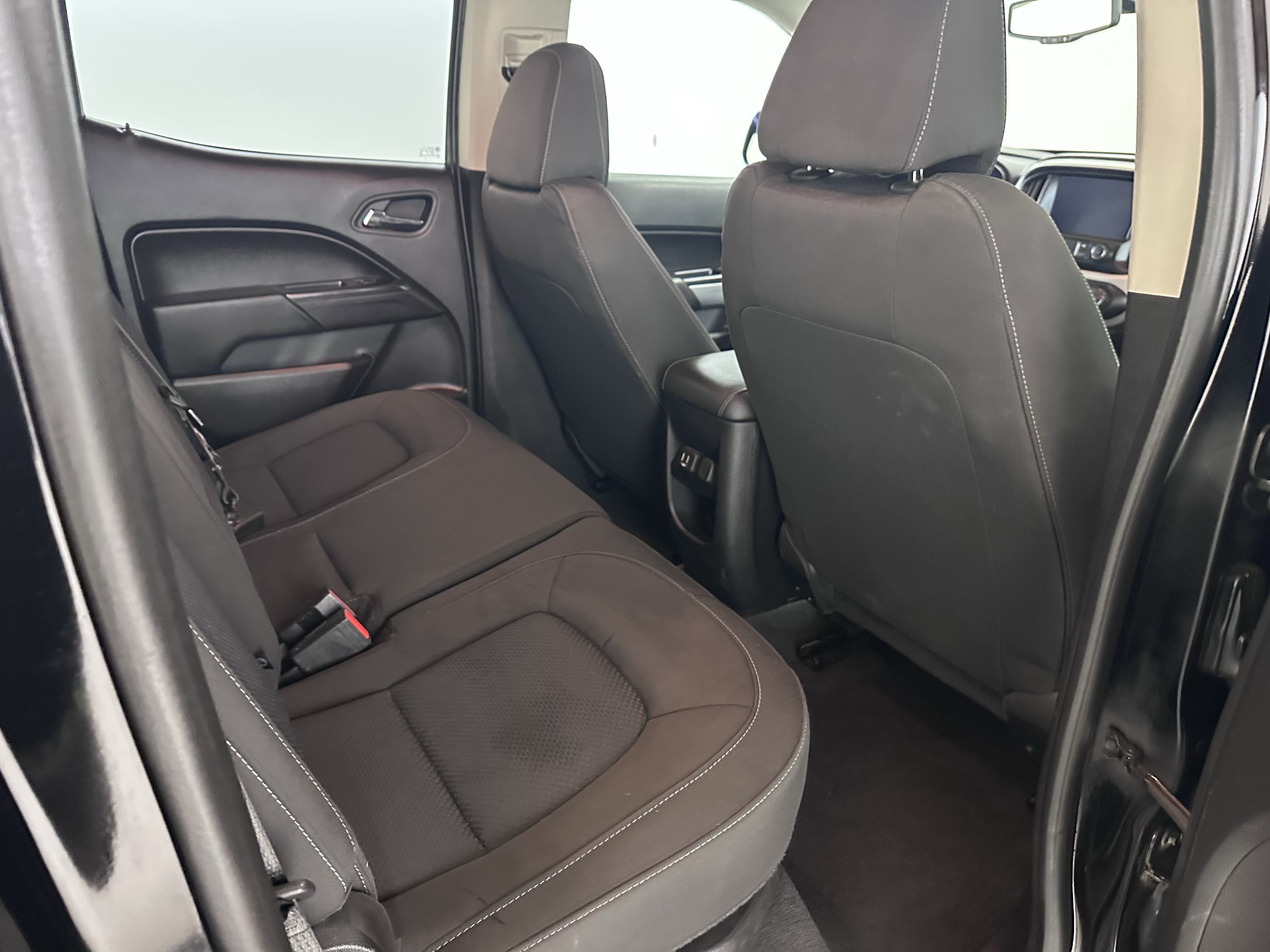 Used 2020 Chevrolet Colorado LT image 23