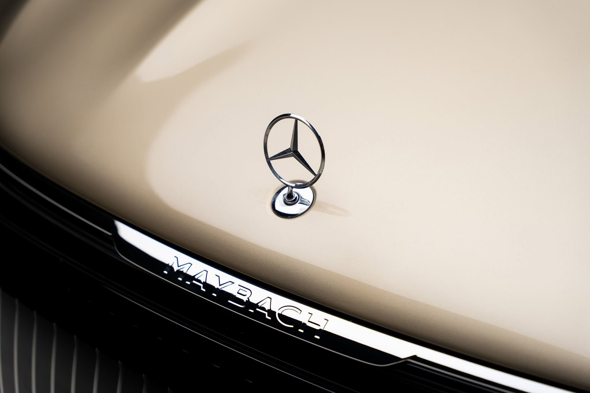 Used 2024 Mercedes-Benz Maybach EQS 680 4MATIC image 13