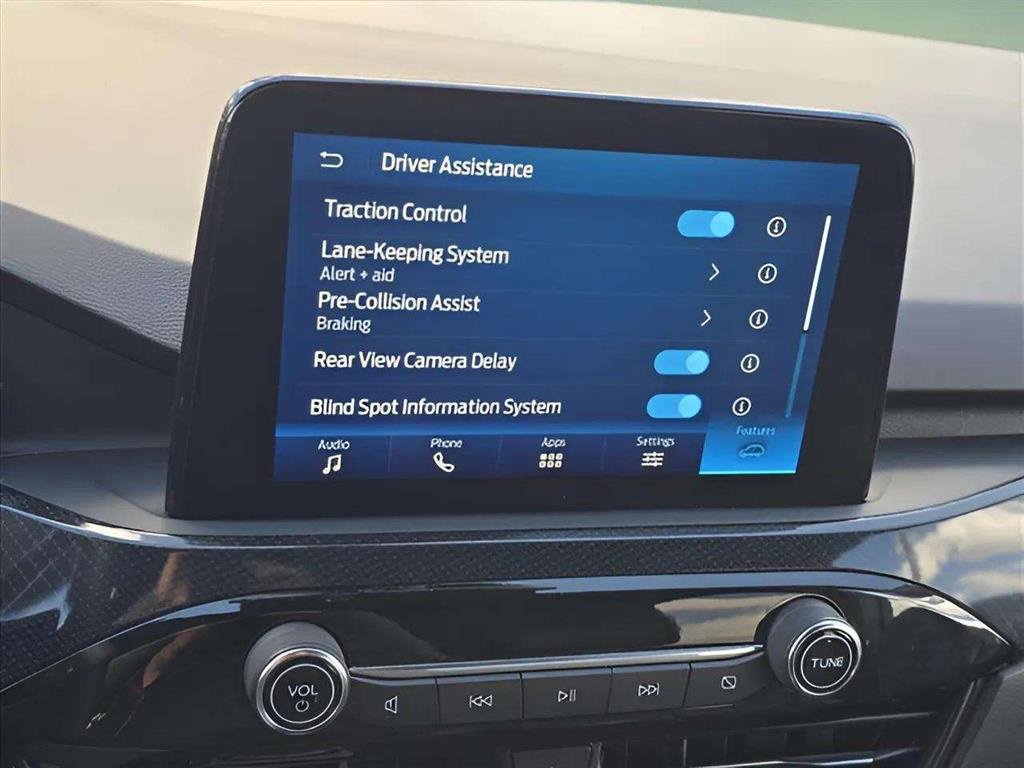 Used 2023 Ford Escape ST-Line image 13