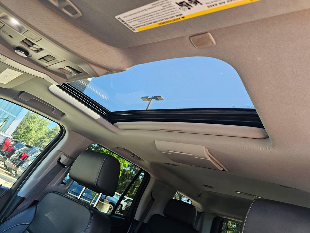 Used 2017 Chevrolet Tahoe Premier AWD/4WD image 25