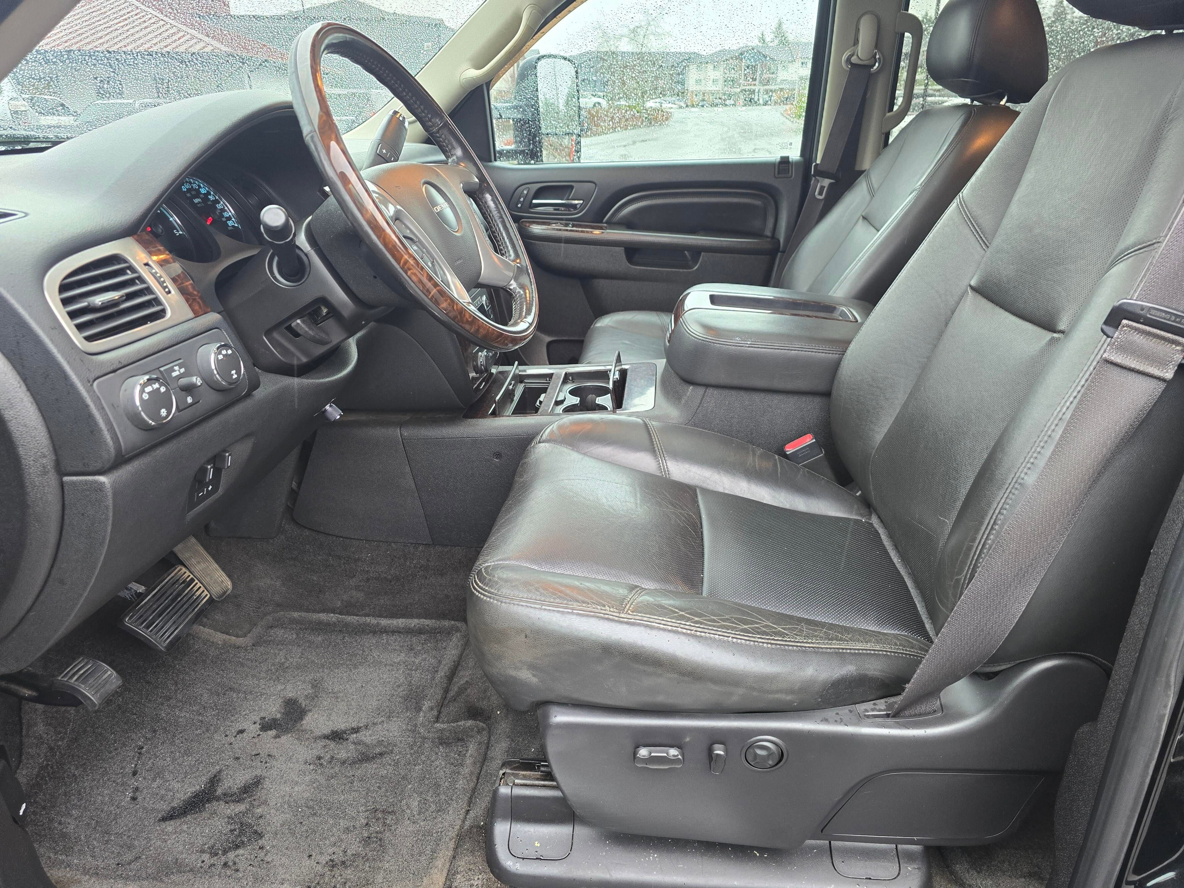 Used 2013 GMC Sierra 3500 Denali image 31