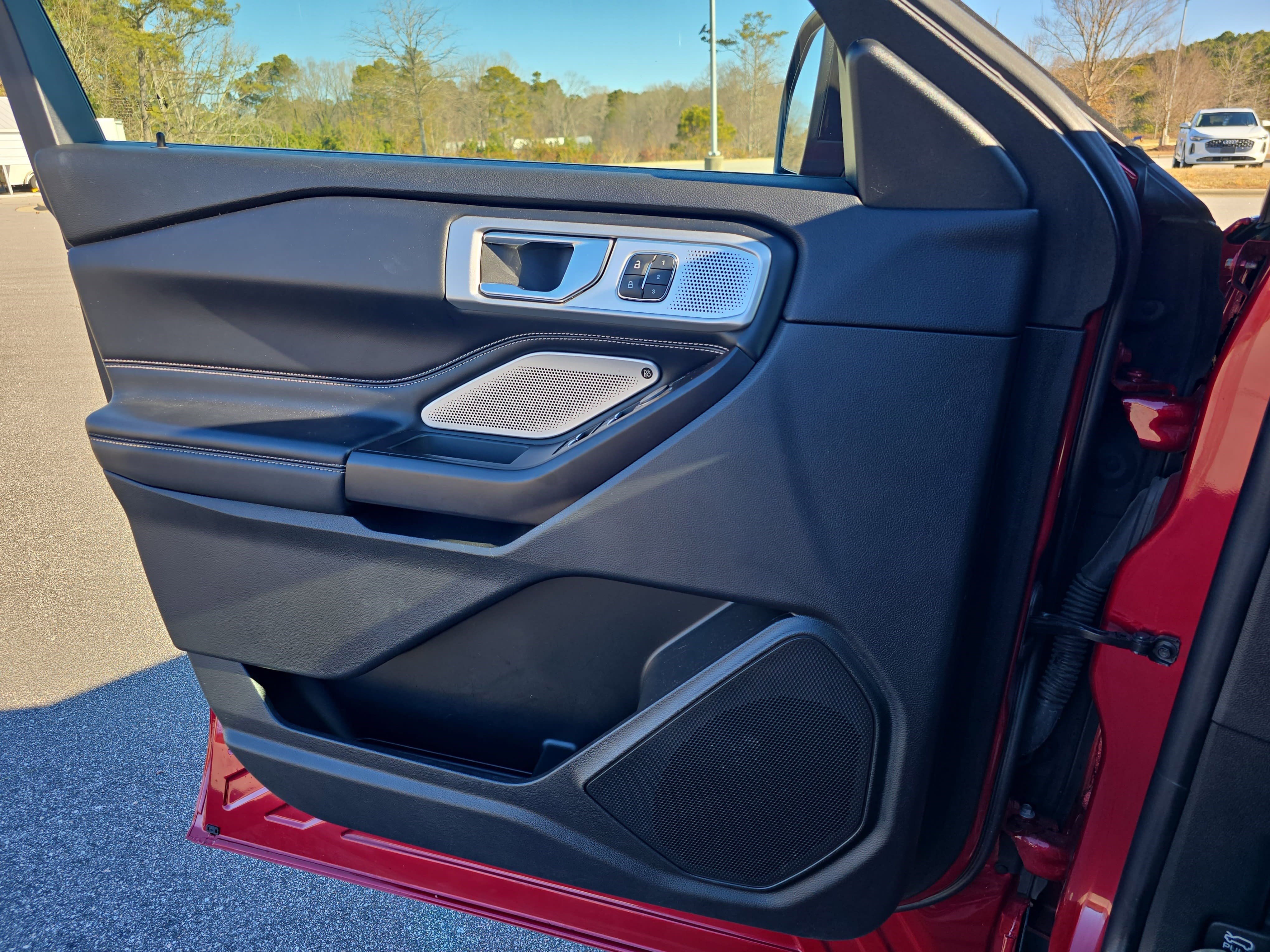 Used 2020 Ford Explorer ST w/ ST High-Performance Pack image 27