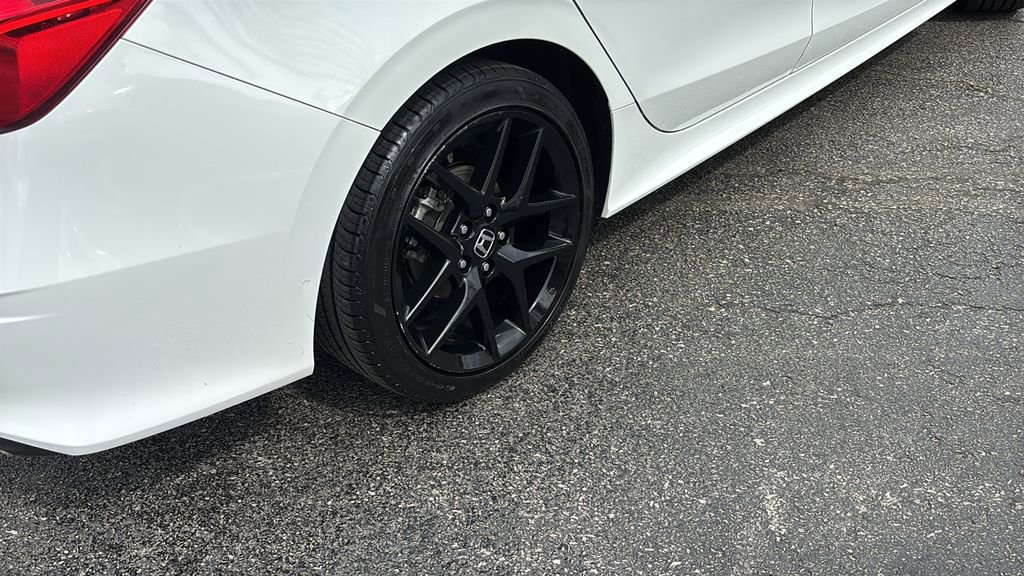 Used 2023 Honda Civic Sport image 8