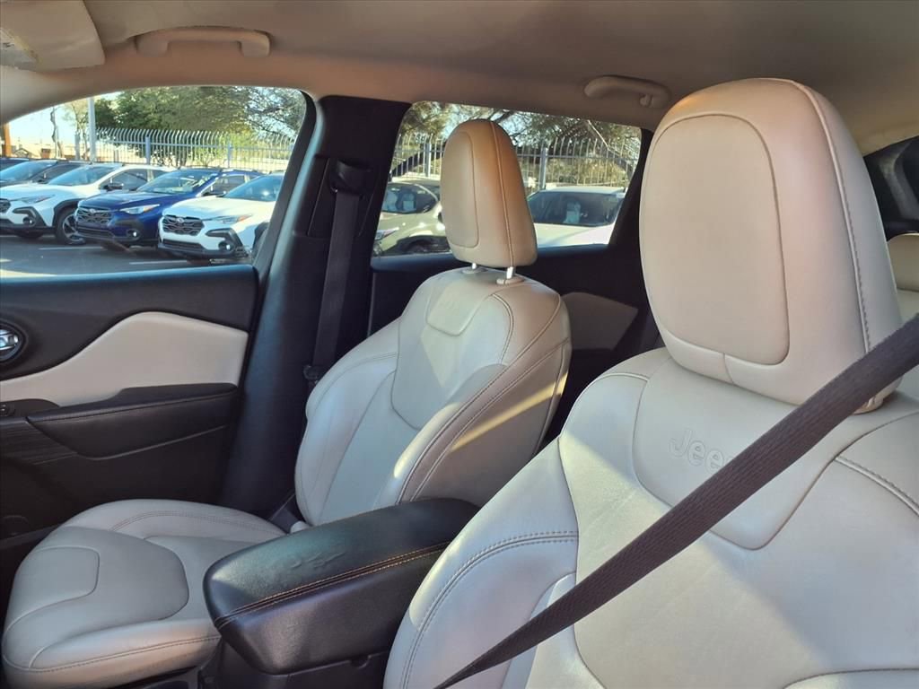 Used 2015 Jeep Cherokee Limited w/ Trailer Tow Group image 27