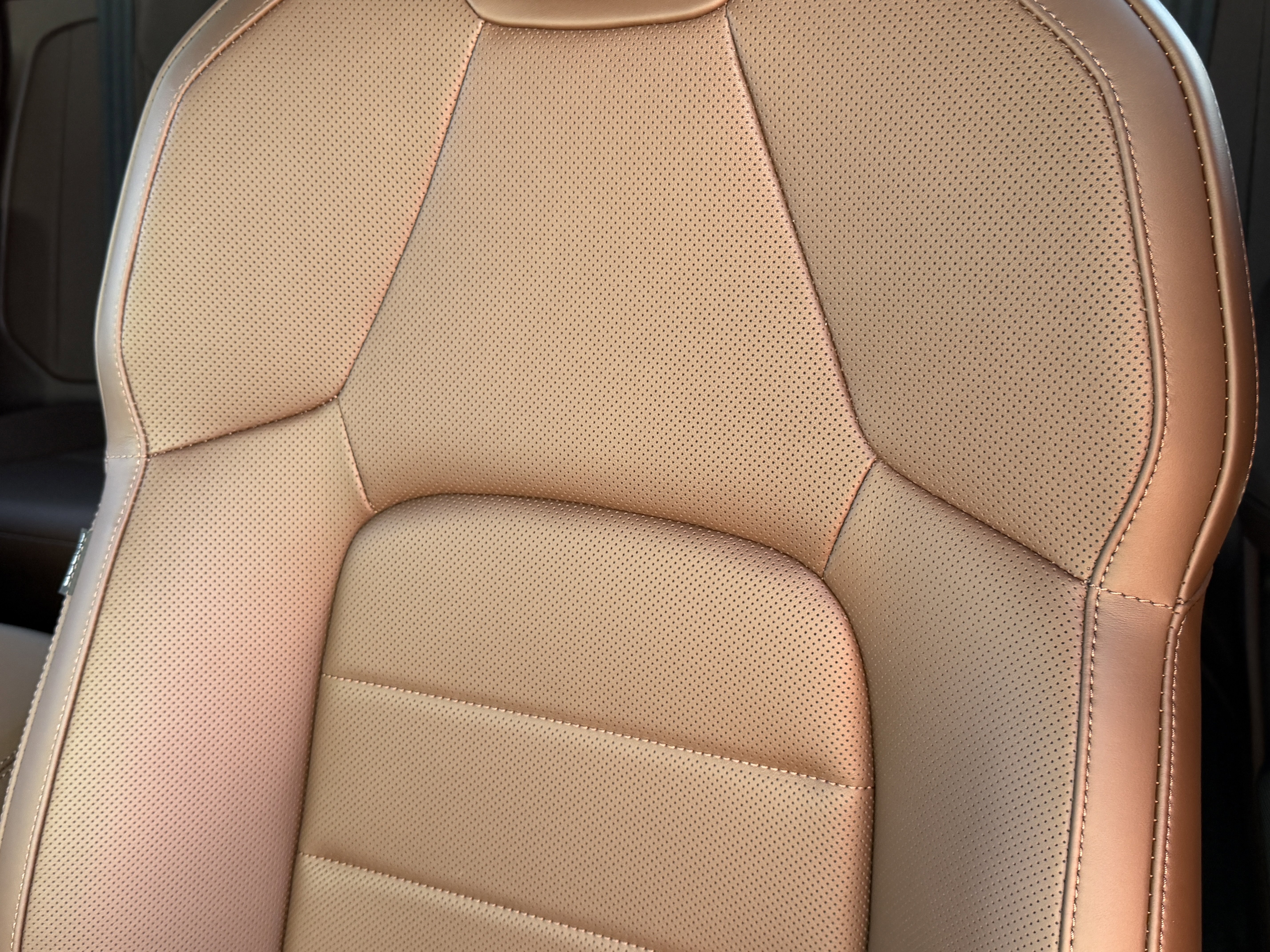 New 2026 Porsche Macan 4 Electric image 5