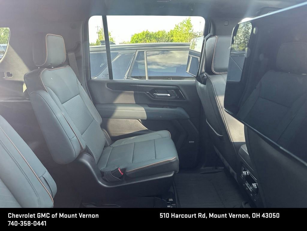 New 2026 GMC Yukon XL AT4 w/ AT4 Premium Plus Package AWD/4WD image 9
