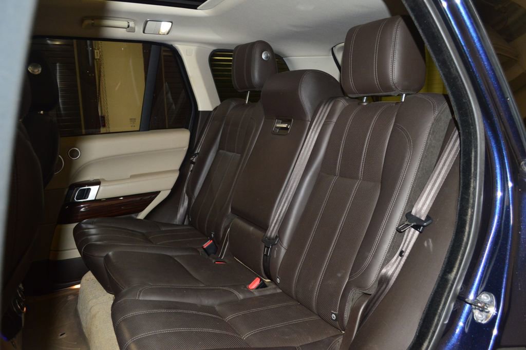 Used 2017 Land Rover Range Rover Supercharged AWD/4WD image 30
