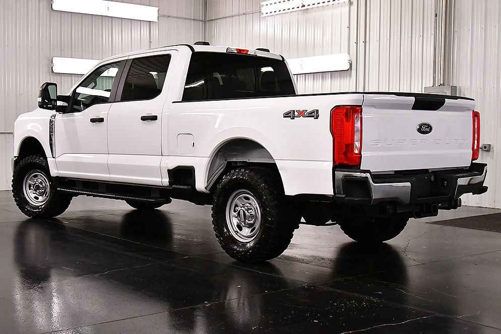Used 2023 Ford F250 XL w/ XL Driver Assist Package AWD/4WD image 5