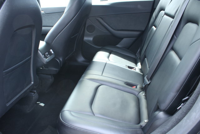 Used 2024 Tesla Model Y Performance AWD/4WD image 30