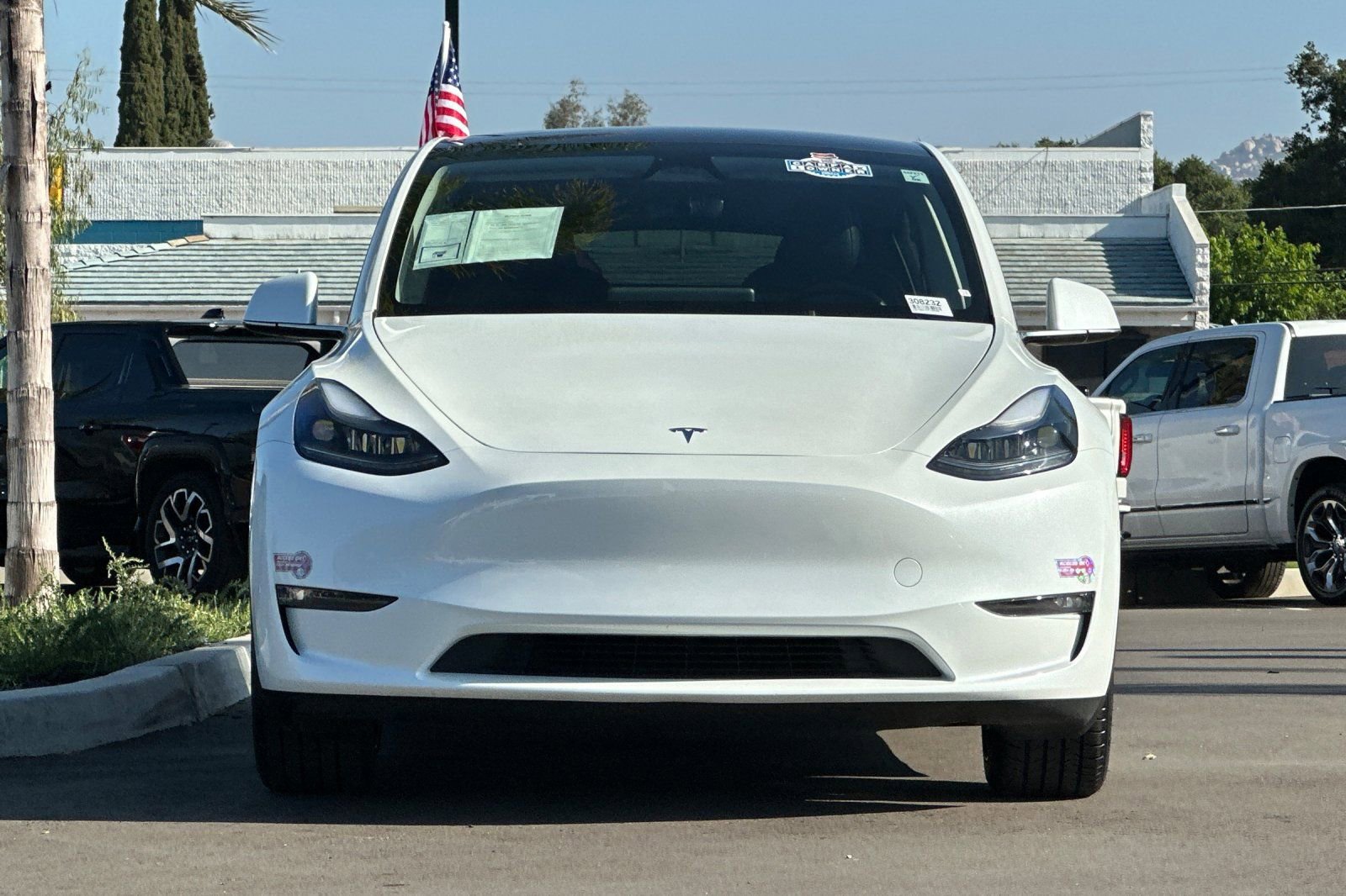 Used 2025 Tesla Model Y Long Range image 9
