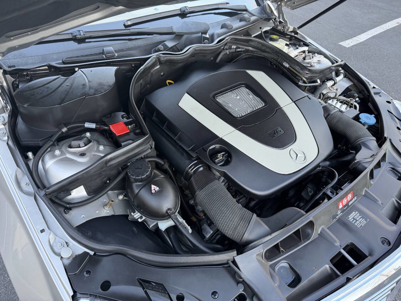 Used 2008 Mercedes-Benz C 300 Luxury image 29