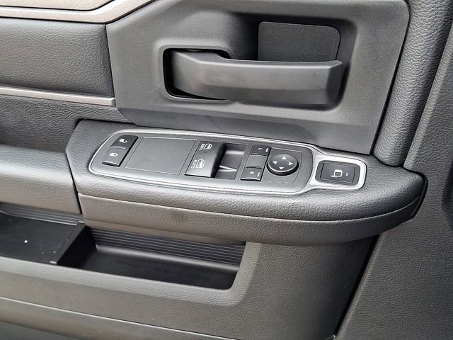 Used 2024 RAM 2500 Tradesman w/ Chrome Appearance Group image 20