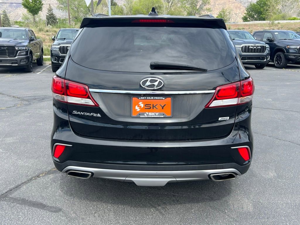 Used 2017 Hyundai Santa Fe SE w/ SE Premium Package 02 AWD/4WD image 13
