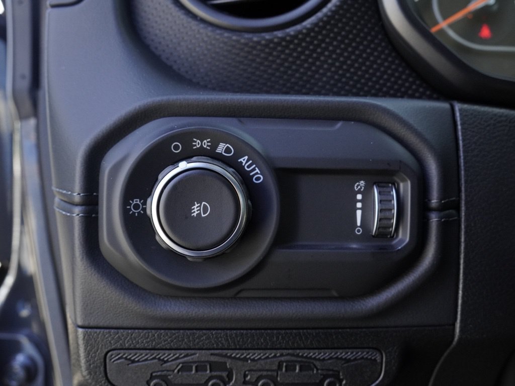 New 2026 Jeep Wrangler Unlimited Rubicon AWD/4WD image 13