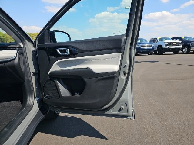 Used 2022 Jeep Compass Limited w/ Sun and Sound Group image 26