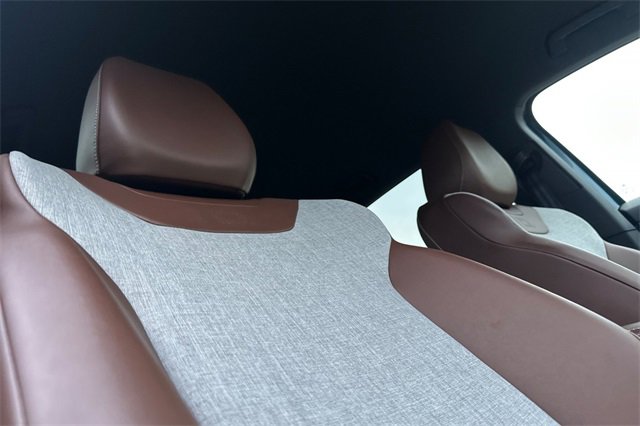 Used 2023 Volkswagen ID.4 Pro image 19