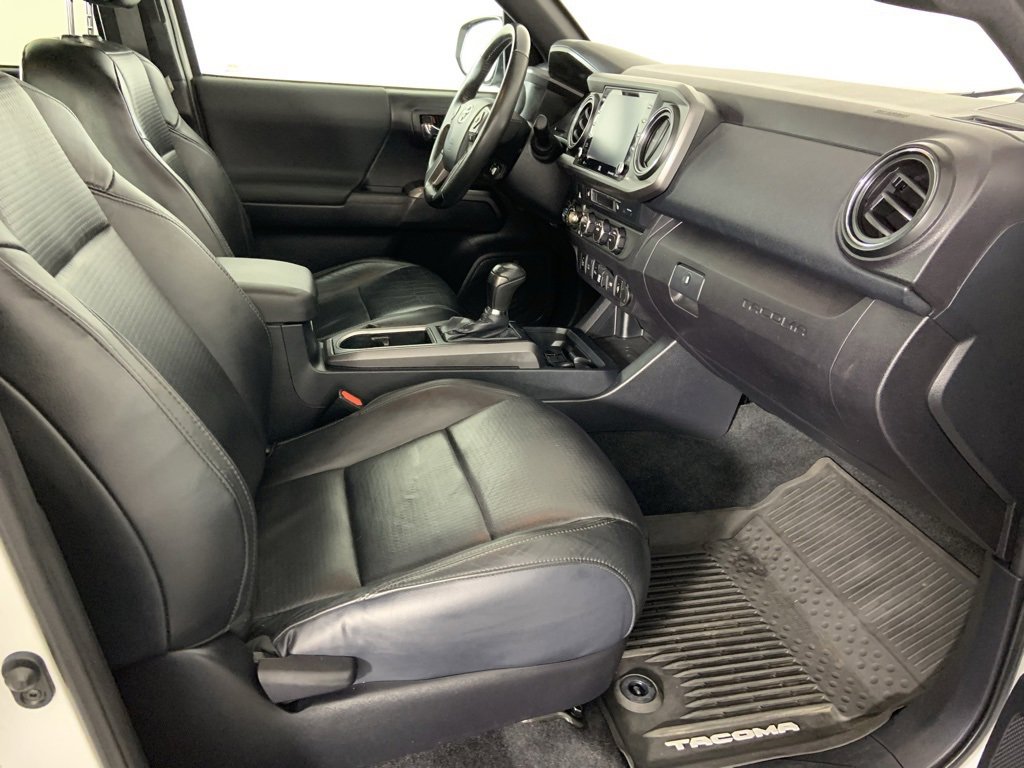 Used 2020 Toyota Tacoma TRD Off-Road image 19