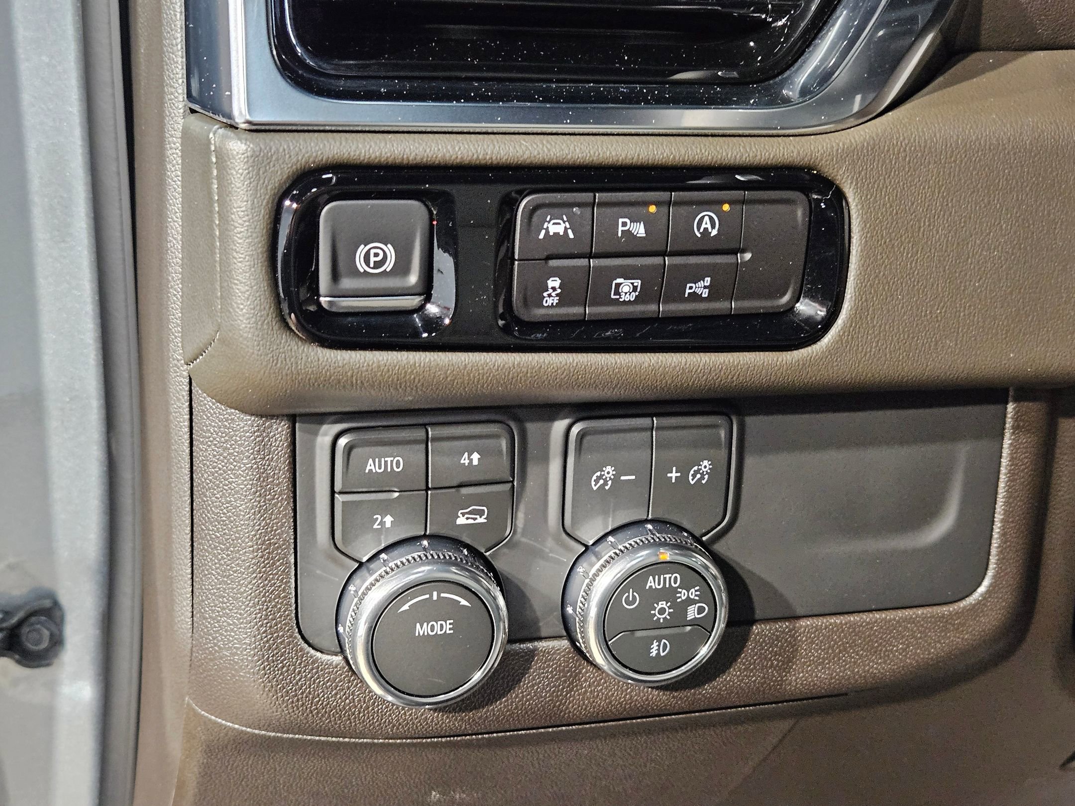 Used 2026 GMC Yukon Elevation image 26