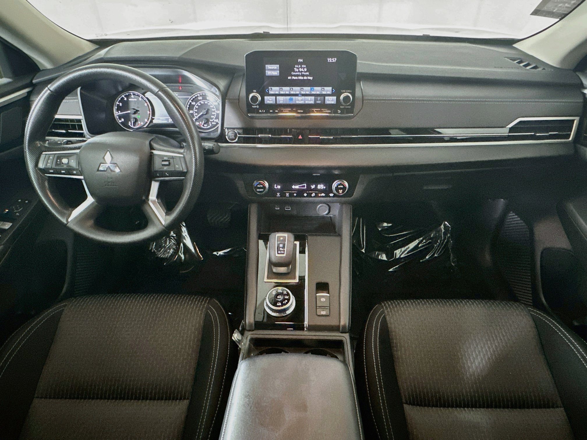 Used 2024 Mitsubishi Outlander ES AWD/4WD image 27