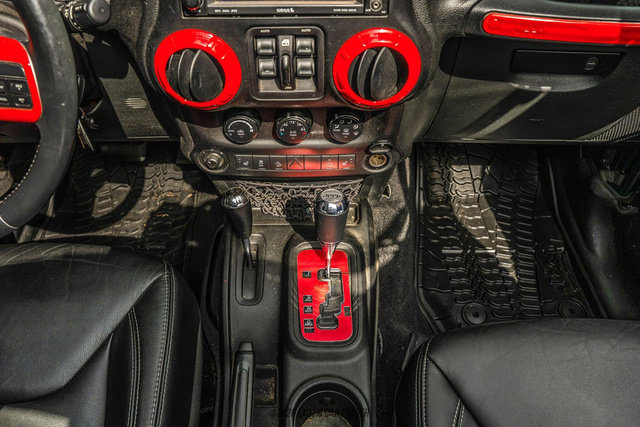 Used 2014 Jeep Wrangler Unlimited Rubicon AWD/4WD image 41
