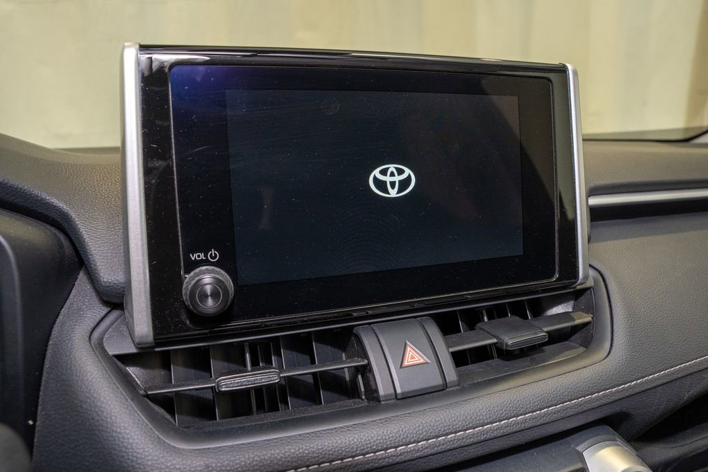 Certified 2024 Toyota RAV4 LE AWD/4WD image 11