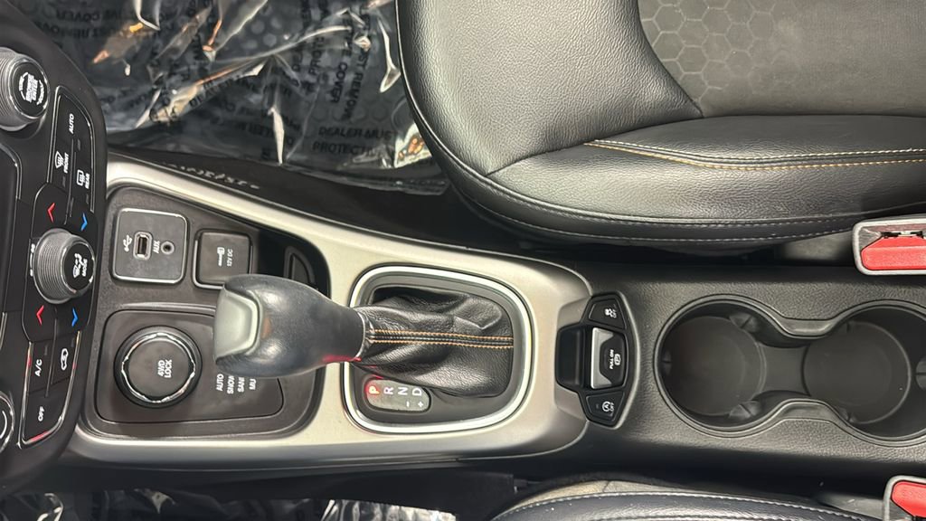 Used 2018 Jeep Compass Latitude w/ Popular Equipment Group image 28