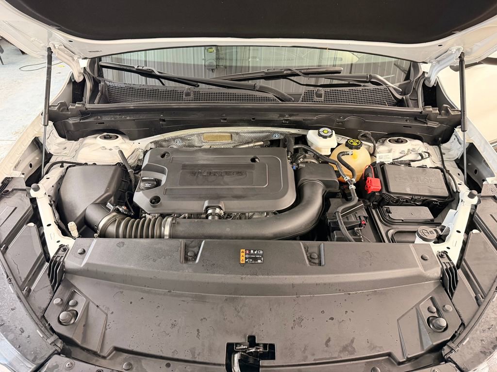 Used 2023 Buick Envision Essence image 23