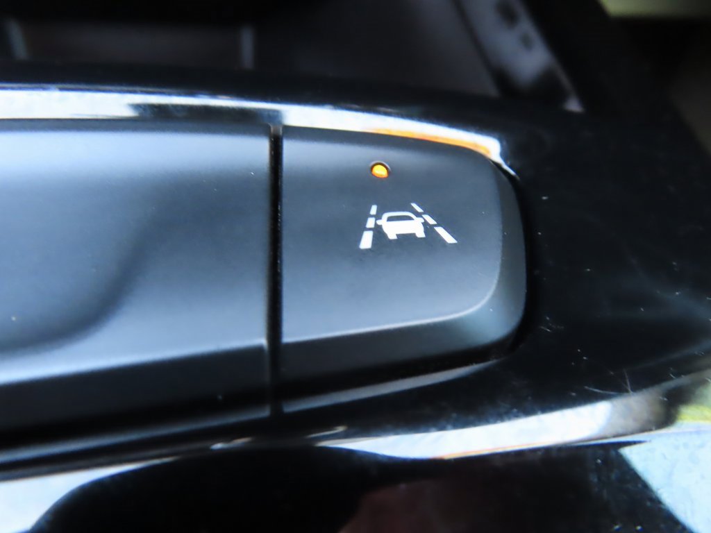 Used 2024 Chevrolet Trax LT w/ Driver Confidence Package image 11