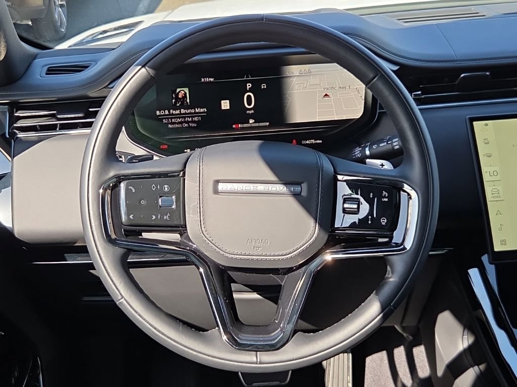 Used 2025 Land Rover Range Rover Sport Dynamic SE image 24