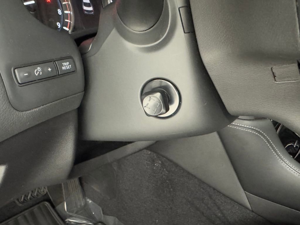 Used 2022 INFINITI Q50 Sensory image 29